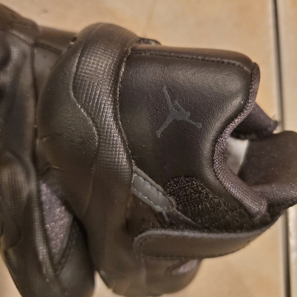 Black Jordan's Size 5c - Picture 2 of 3